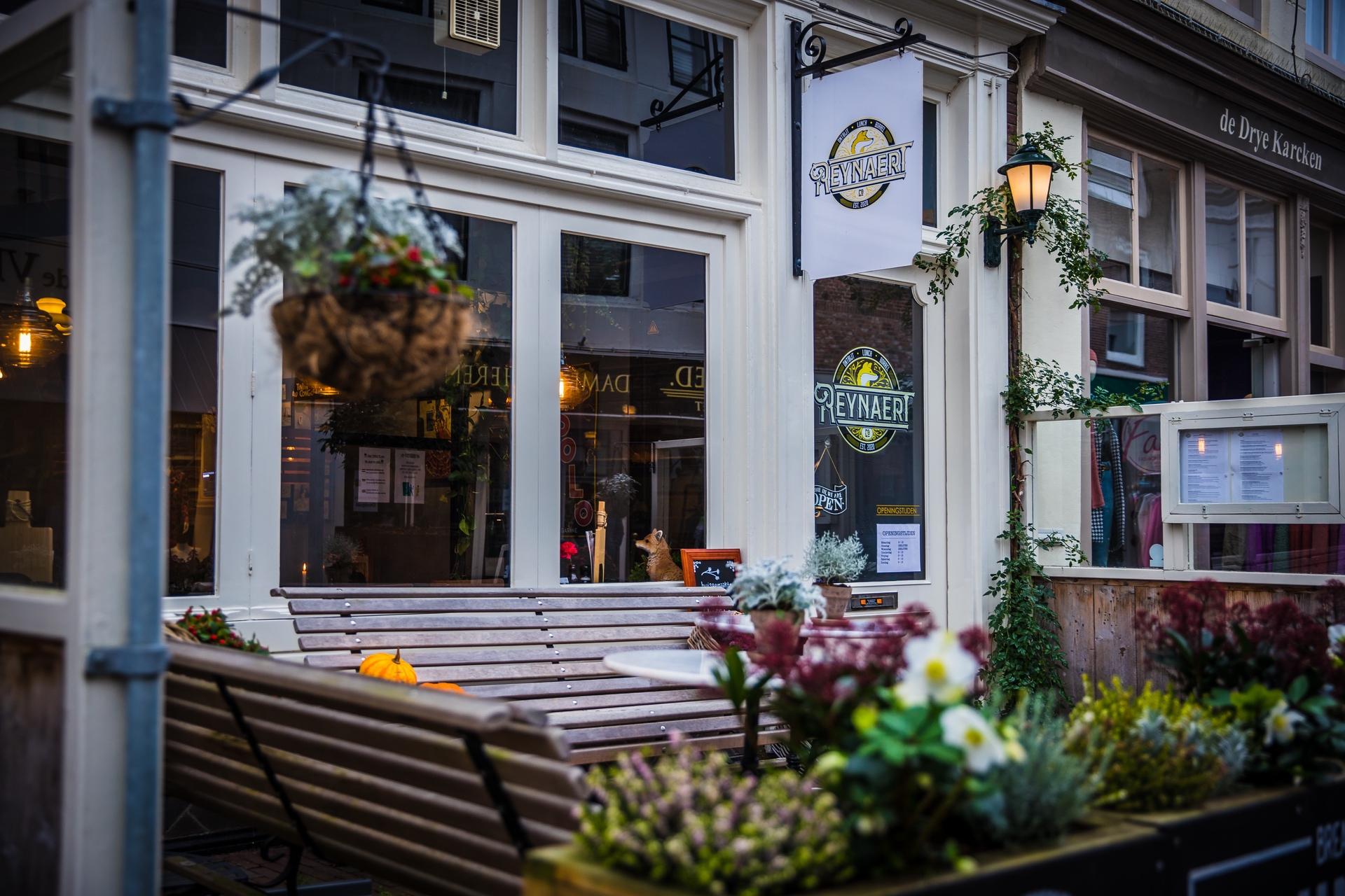 Logies aan de Dam, historisch pand aan het Damplein in Middelburg
